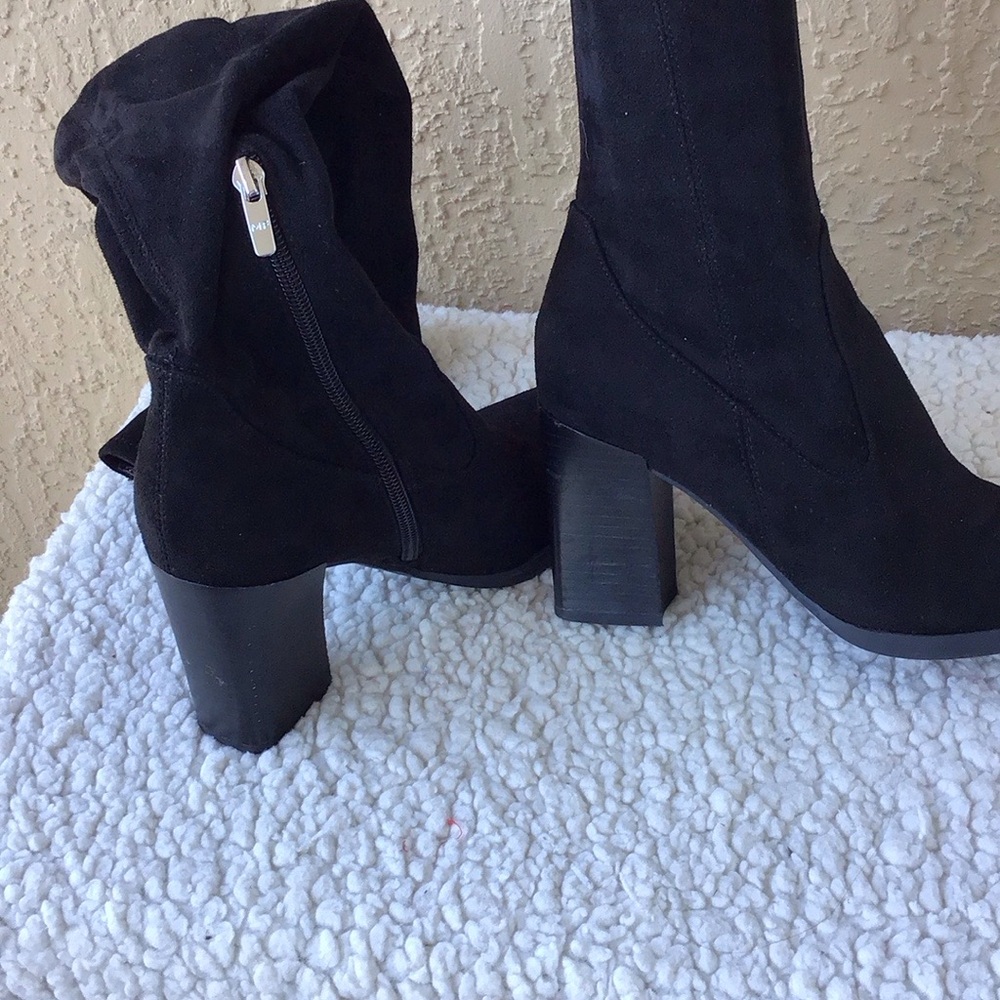 Elegant Black Women's Boots